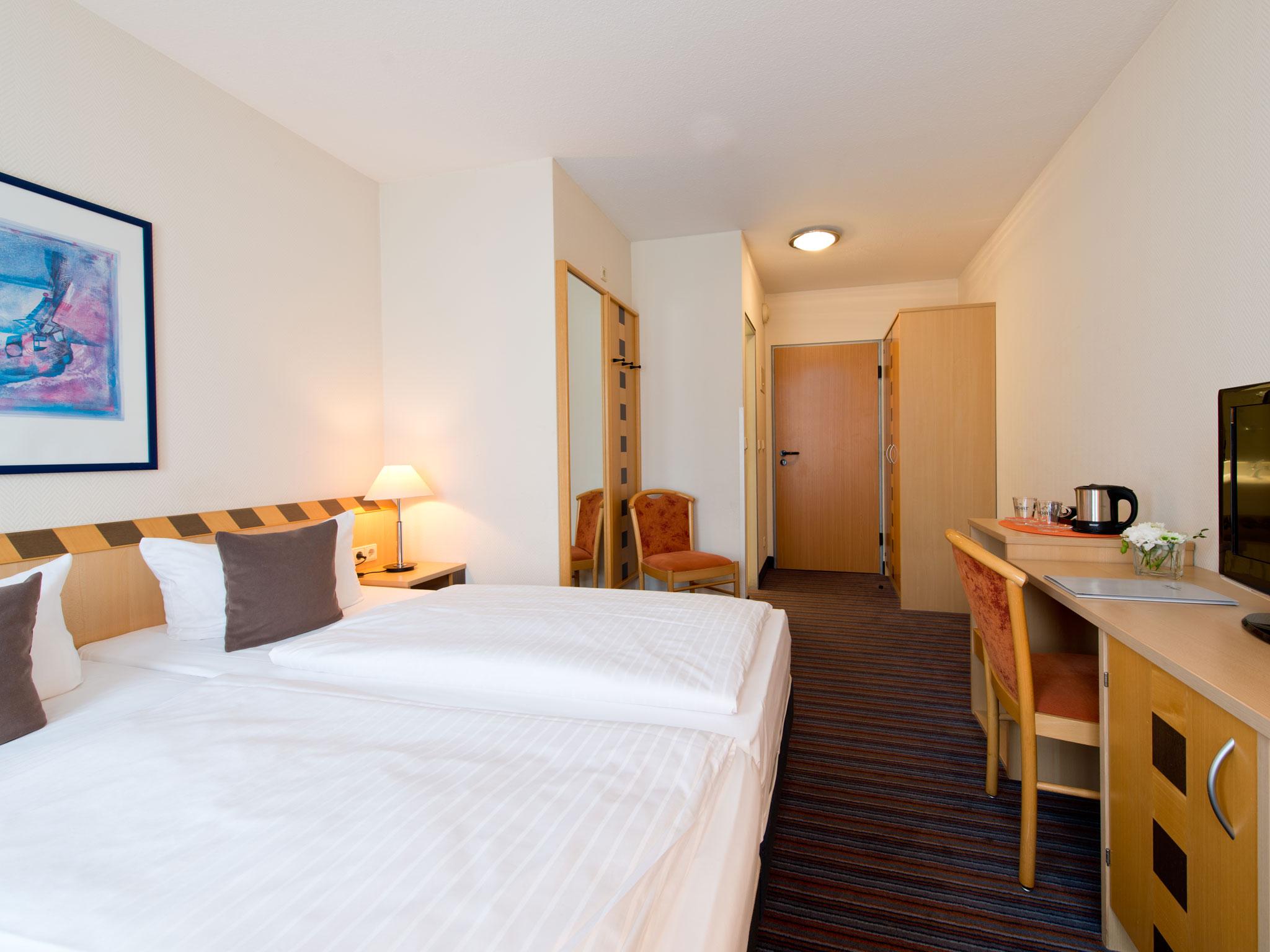 Achat Hotel Dresden Elbufer מראה חיצוני תמונה