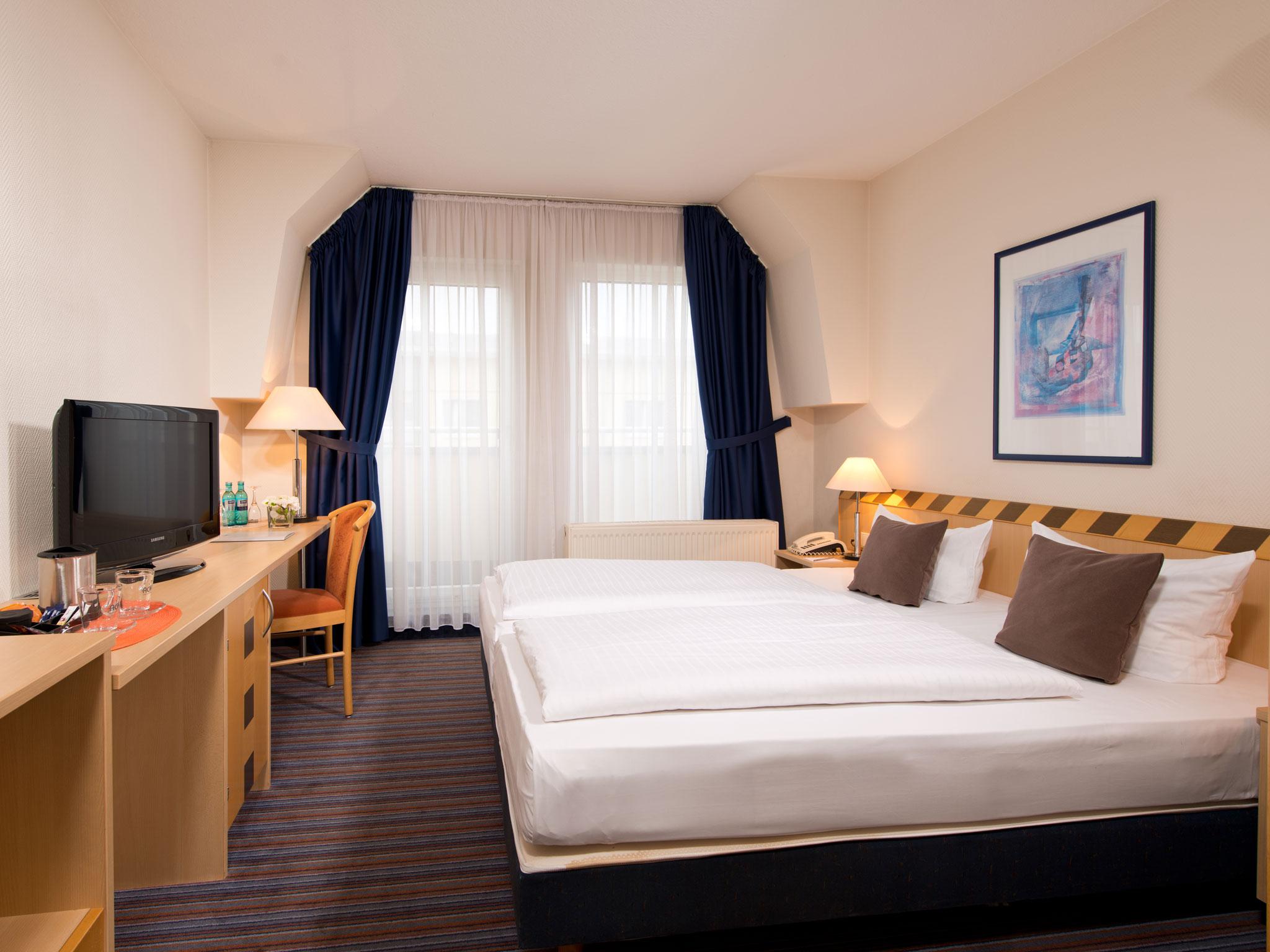 Achat Hotel Dresden Elbufer מראה חיצוני תמונה