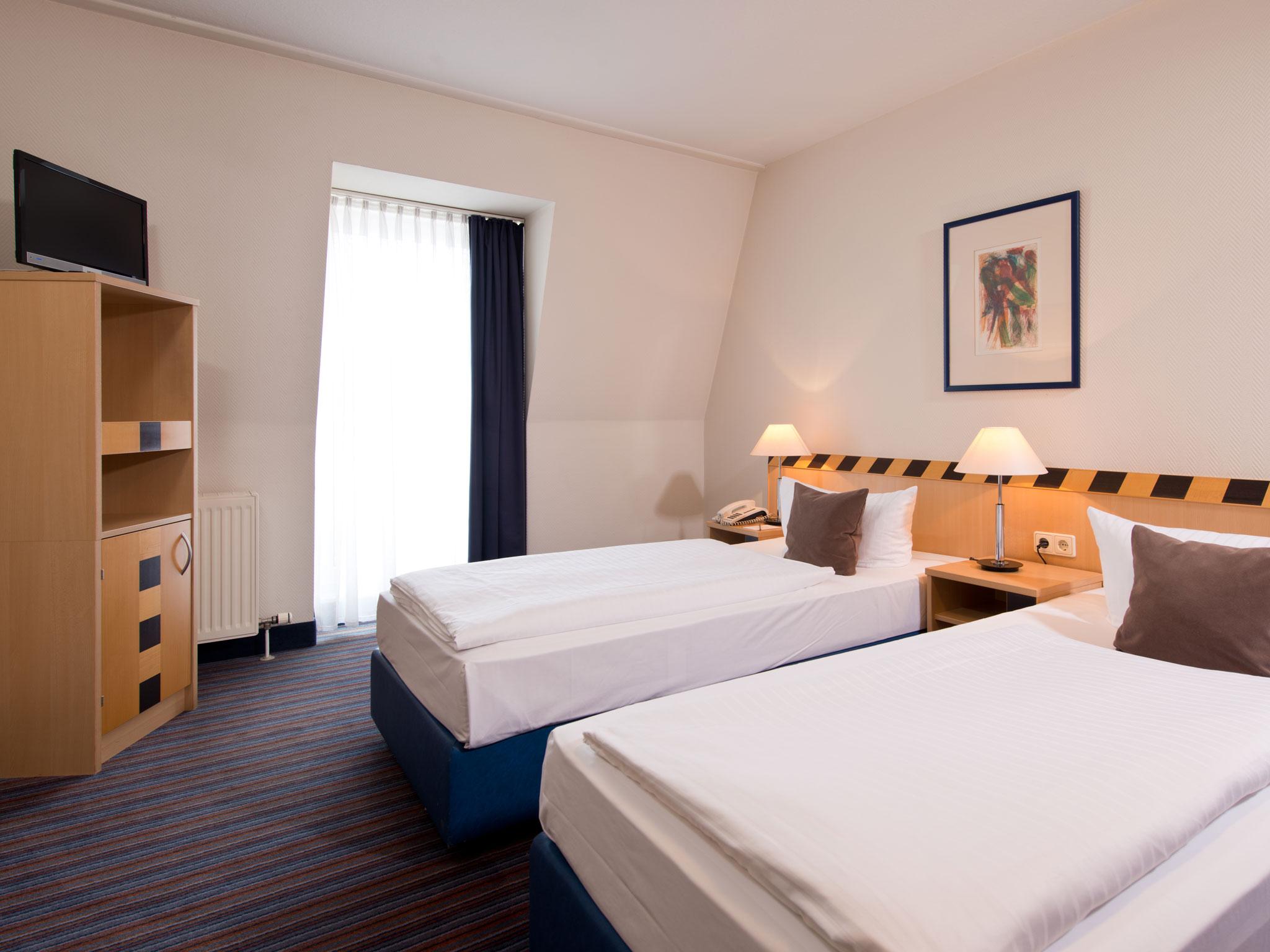 Achat Hotel Dresden Elbufer מראה חיצוני תמונה